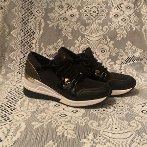 Brand New Michael Michael Kors LIV Trainer Sneakers Size 7